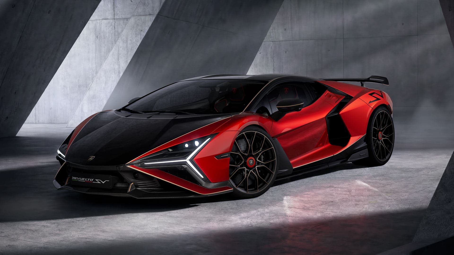 Lamborghini Revuelto SV Debuts with 1,065 CV