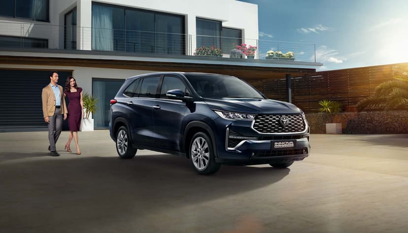 Toyota Innova HyCross