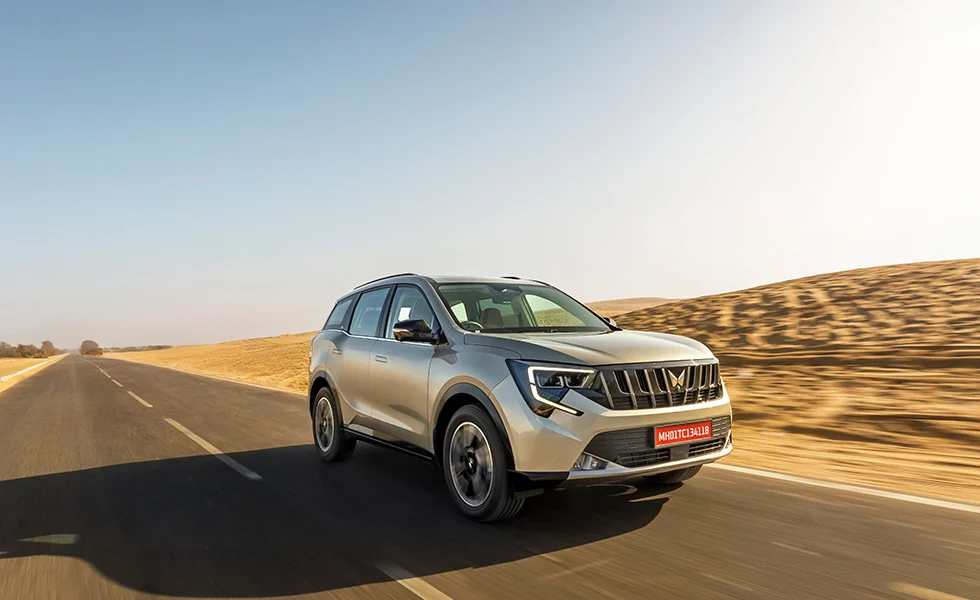Mahindra XUV 7XO AX7T Diesel MT front view in India