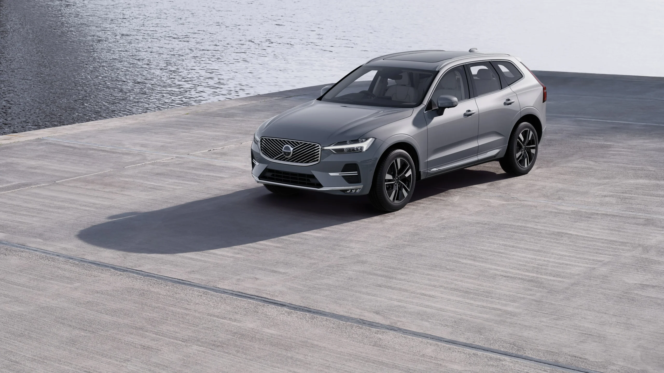 Volvo XC60 front view